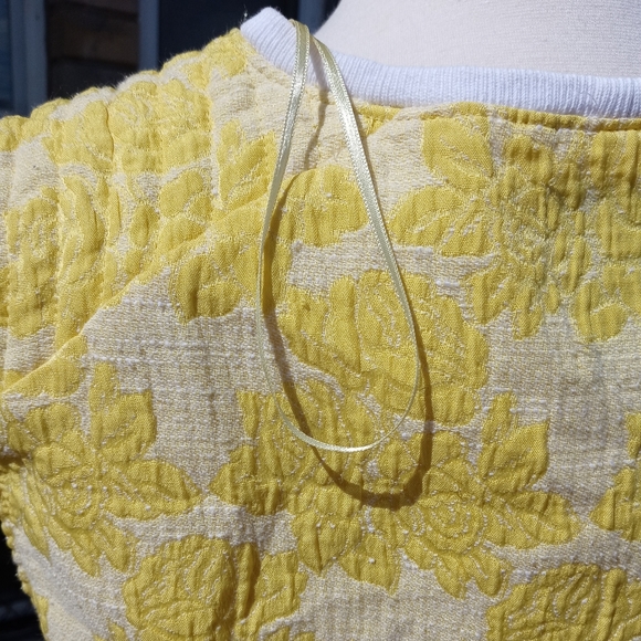 Zara Trafaluc Yellow Rose Sleeveless Blouse Size Small Women's - Picture 9 of 10